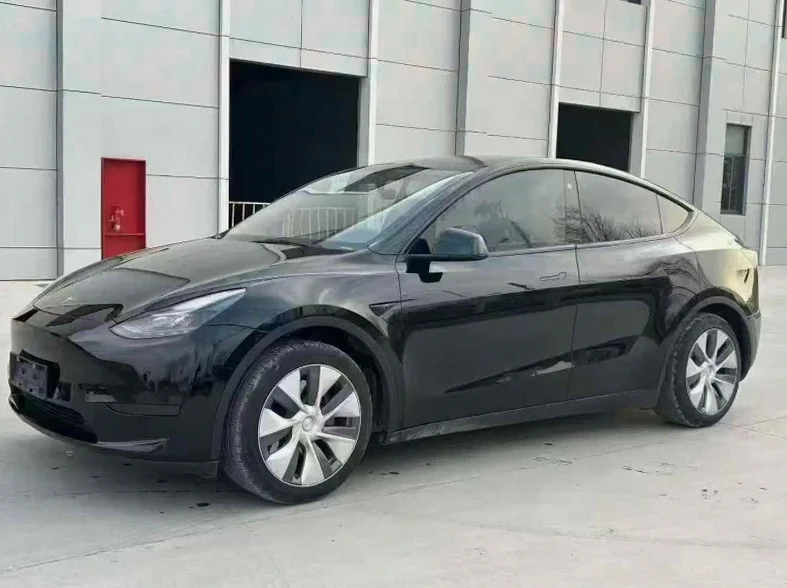 特斯拉MODEL 正面外观二