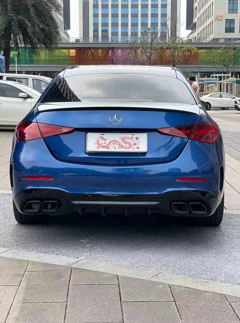 奔驰C 驾驶室