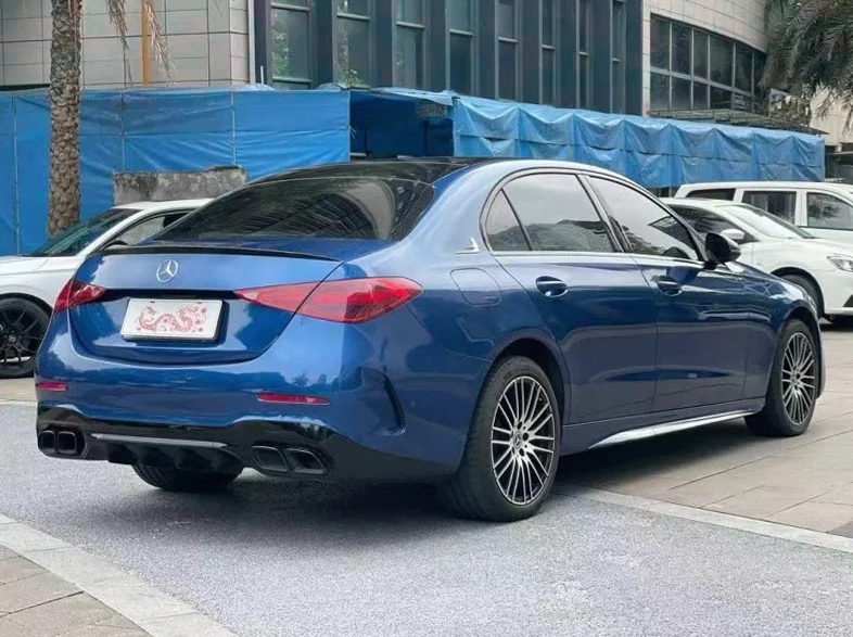 奔驰C 内饰后排