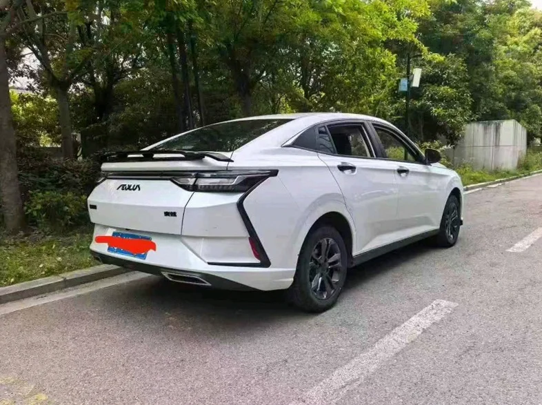 东风奕炫 后面外观三