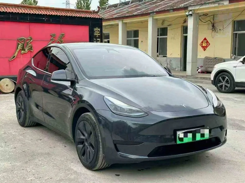 特斯拉MODEL 后面外观一