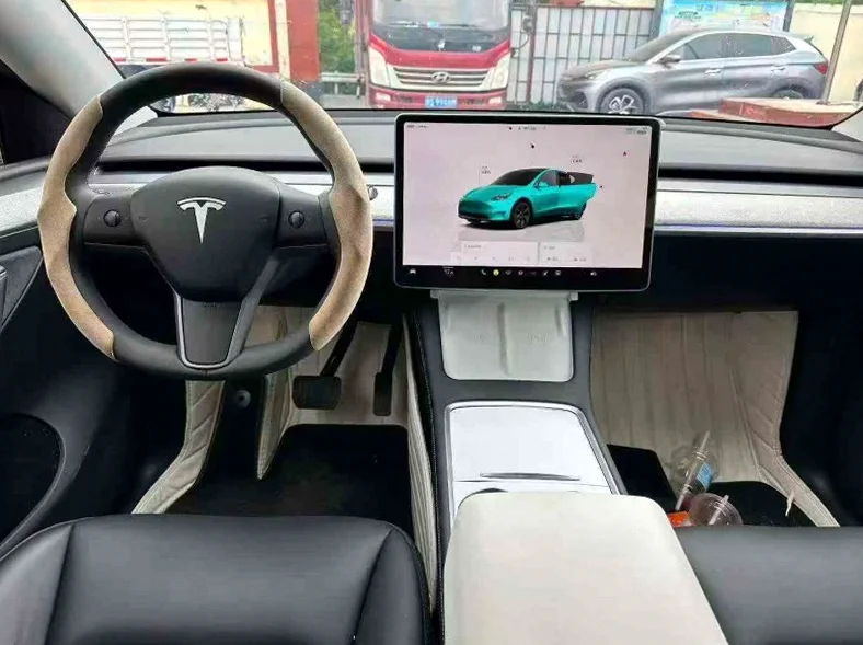 特斯拉MODEL 驾驶室