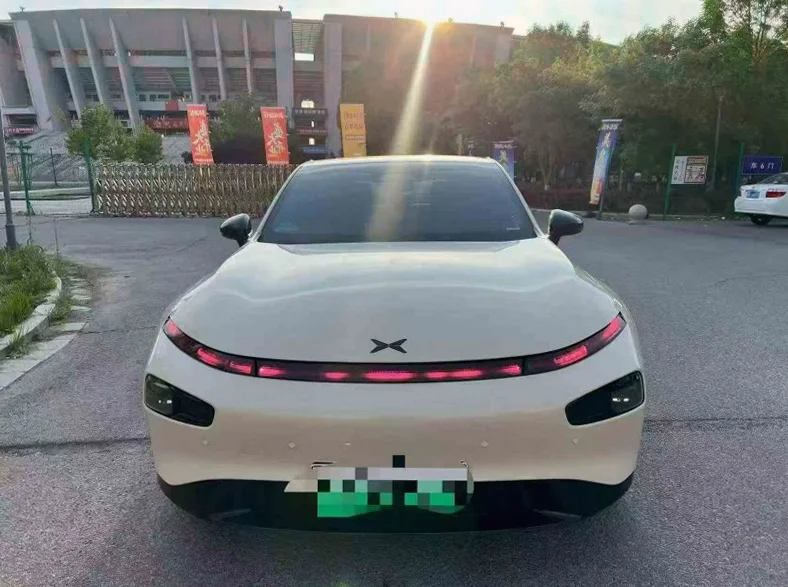 24年小鹏P7i 550智驾版