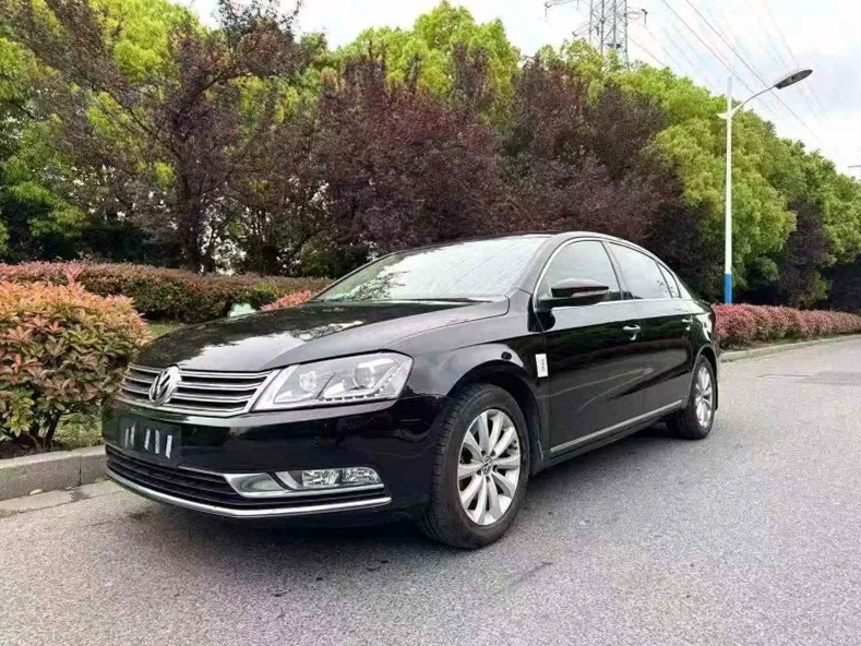 大众迈腾 正面外观二