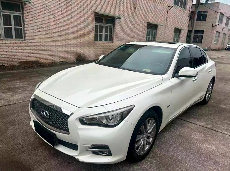 英菲尼迪Q50L 正面外观三