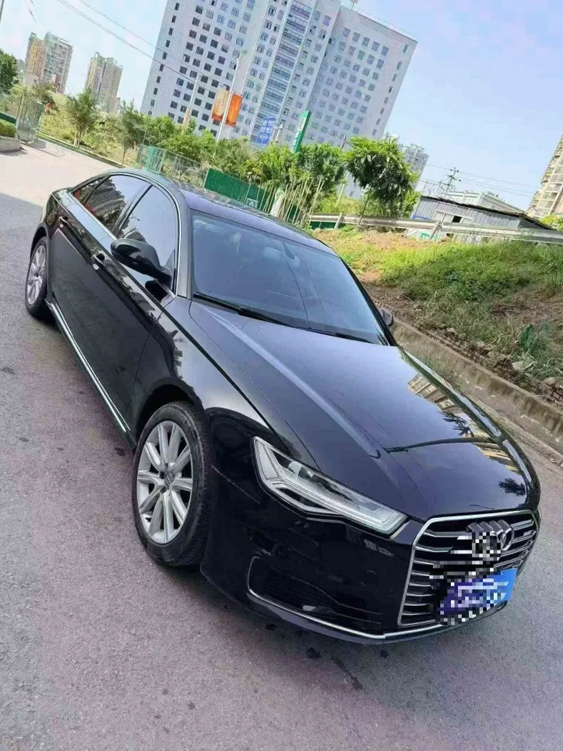 奥迪A6L 正面外观三