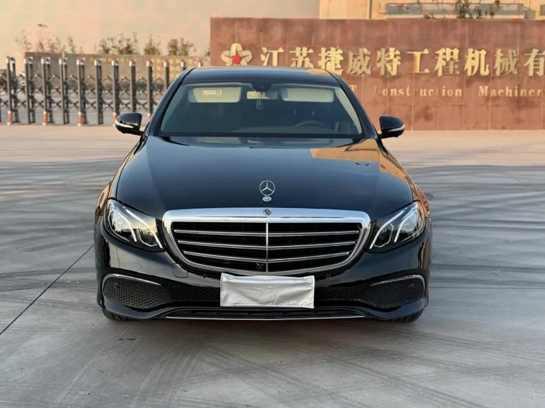 19年奔驰E300L 改款立标