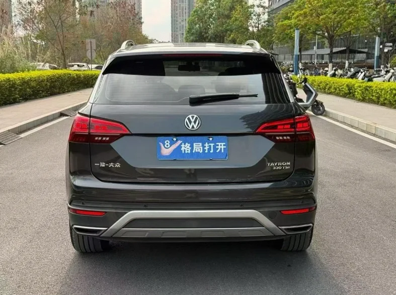 大众探岳 后面外观一