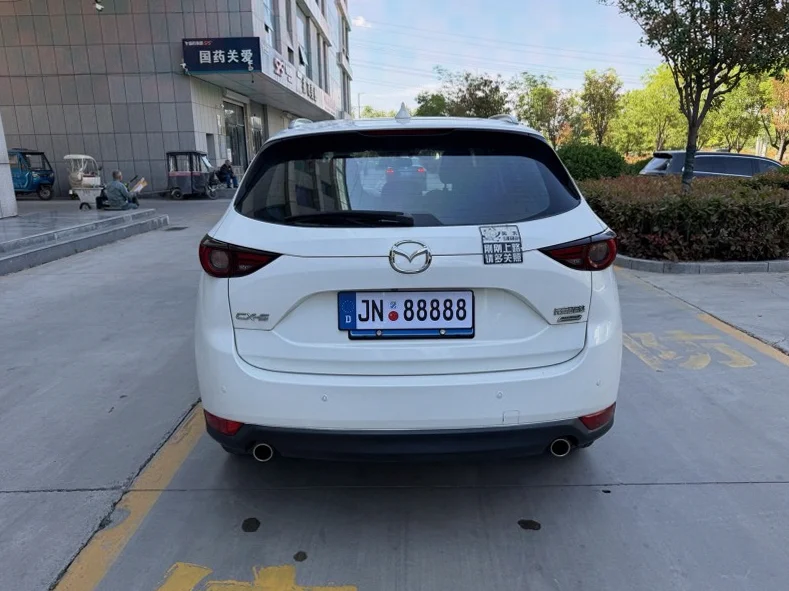 马自达CX-5 驾驶室