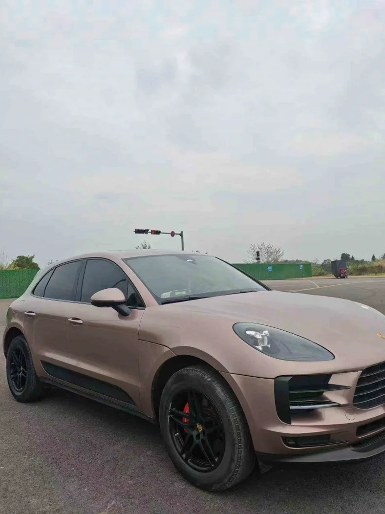 保时捷Macan 正面外观三