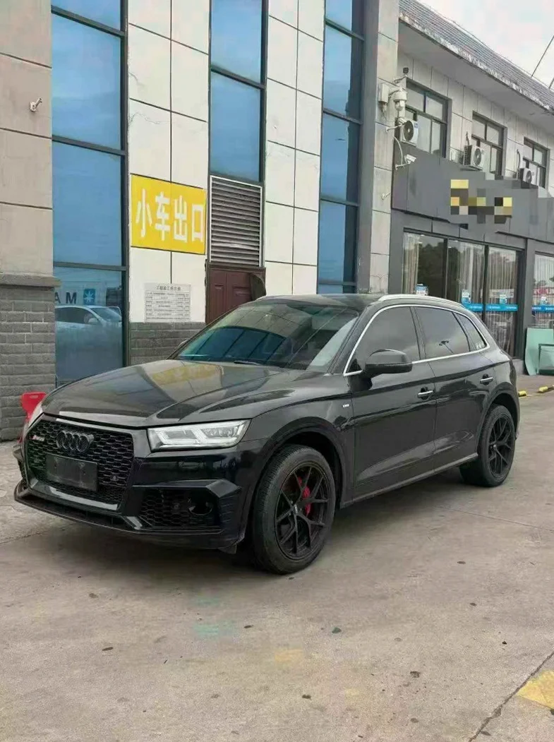 奥迪Q5 正面外观三
