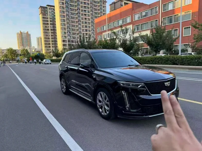 凯迪拉克XT6 正面外观三