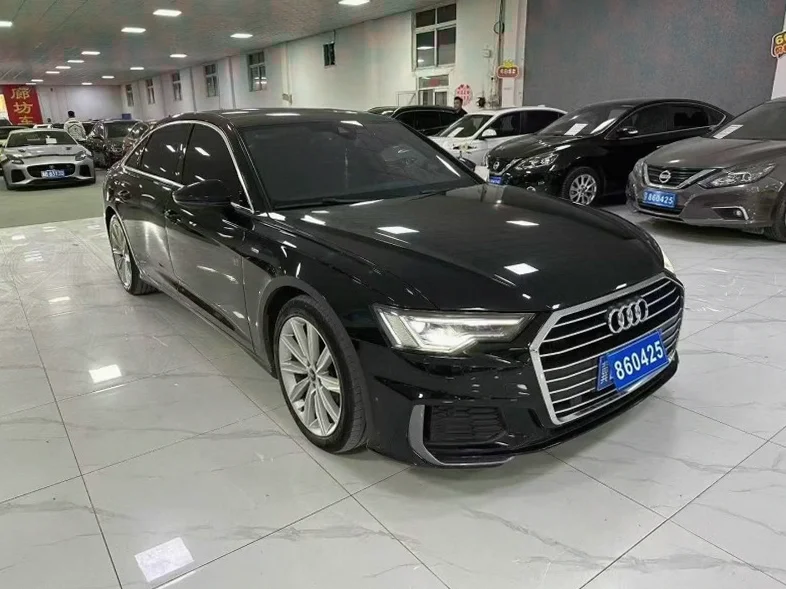 奥迪A6L 正面外观三