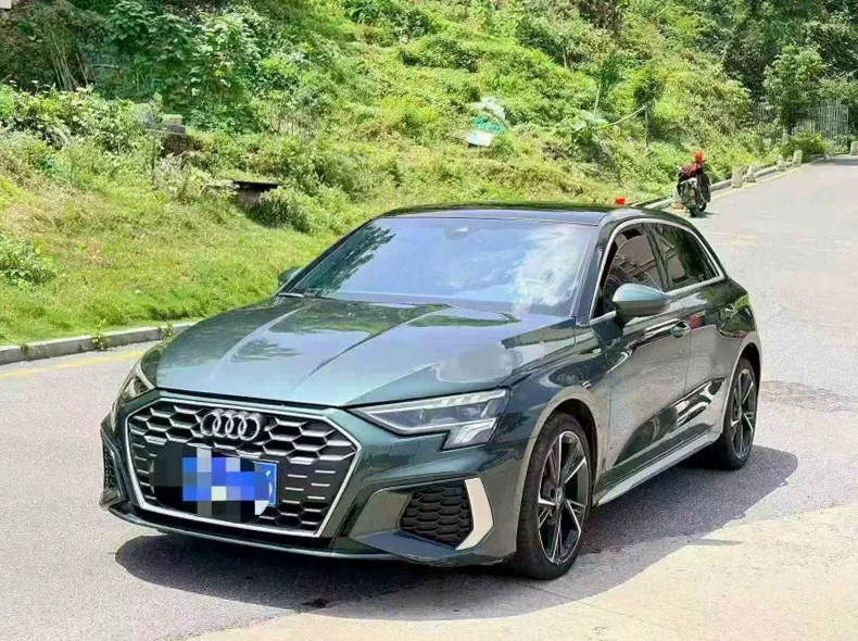 奥迪A3 正面外观二