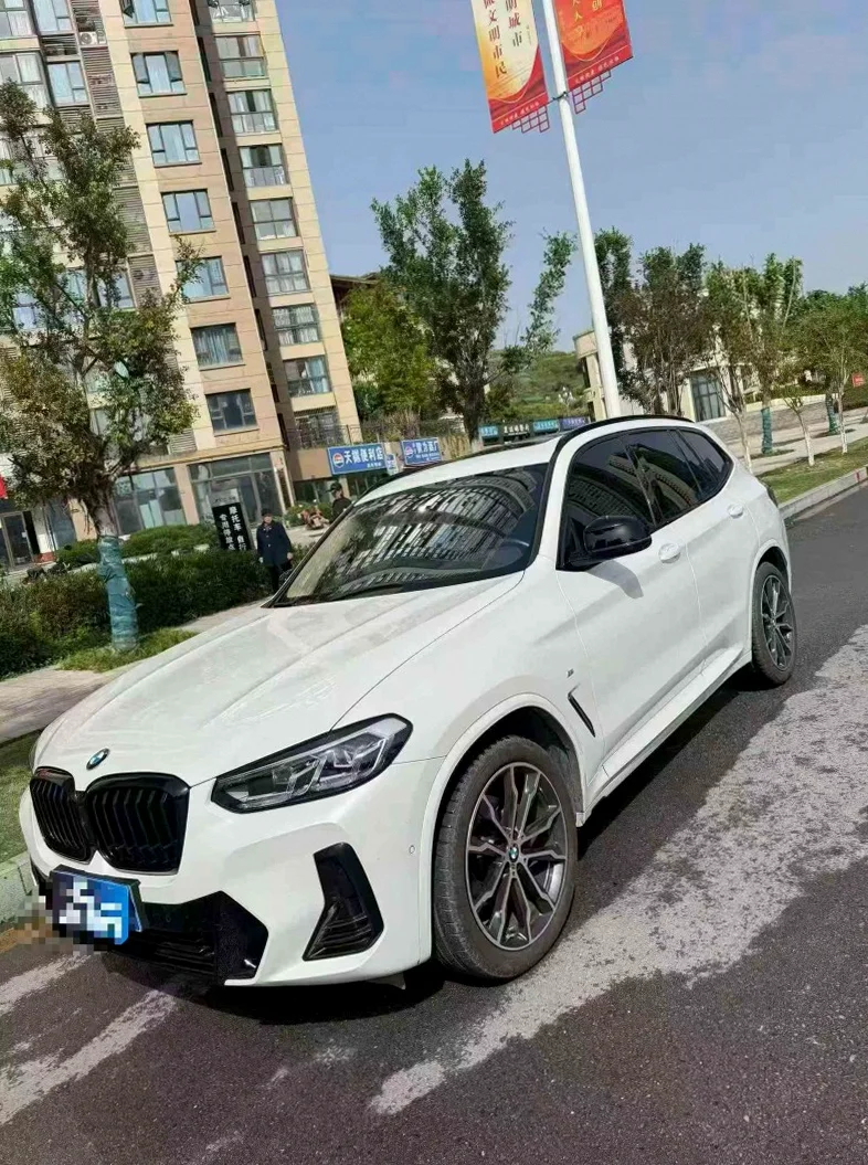 宝马X3 正面外观二