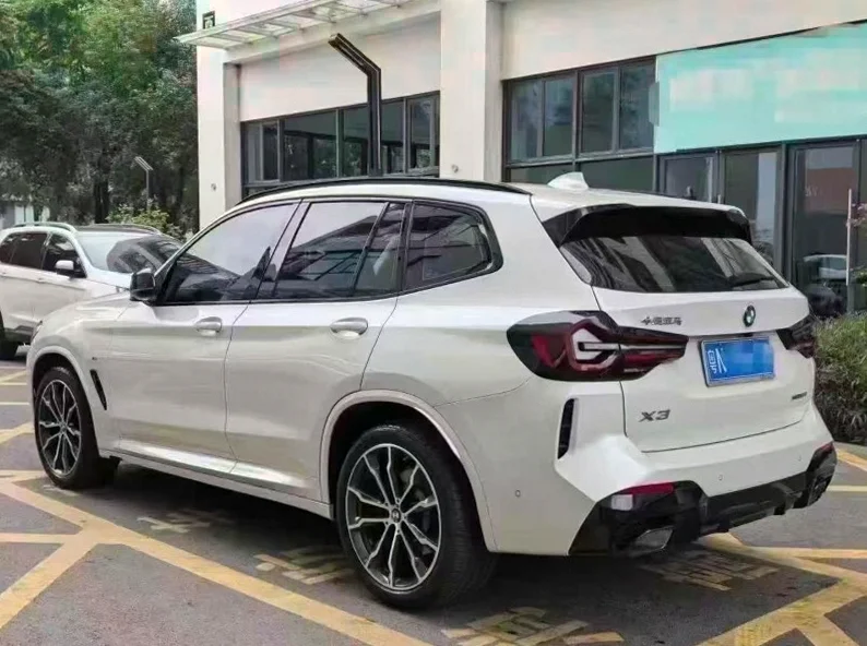 宝马X3 后面外观三