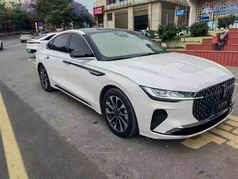 林肯Z 内饰前排