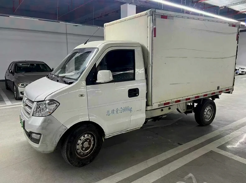 瑞驰EC31微卡 正面外观二