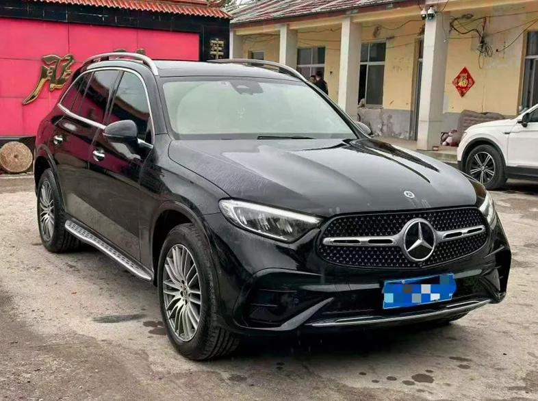 奔驰GLC 正面外观三