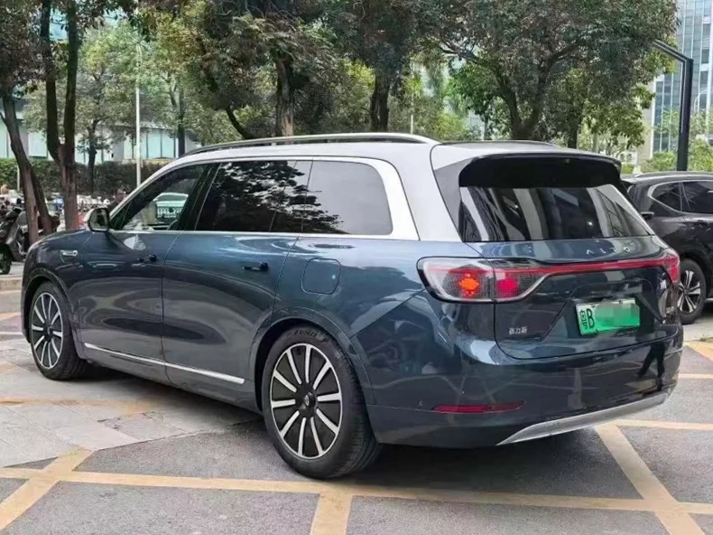 华为智选问界 实拍图