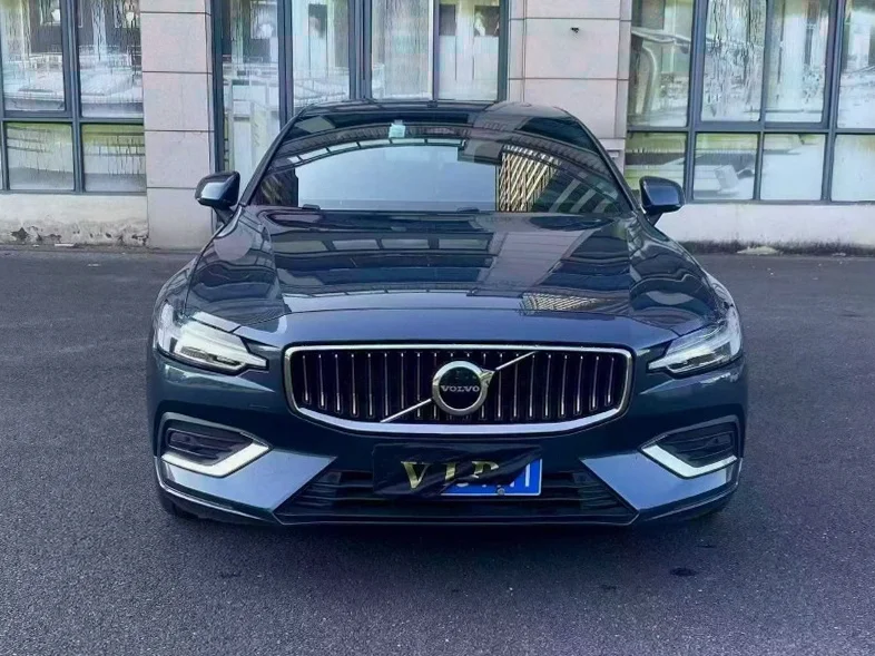 24年沃尔沃S60L智逸豪华版