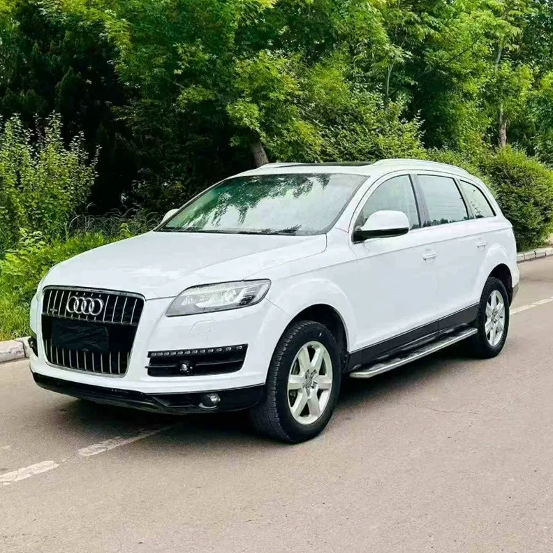 奥迪Q7 正面外观三