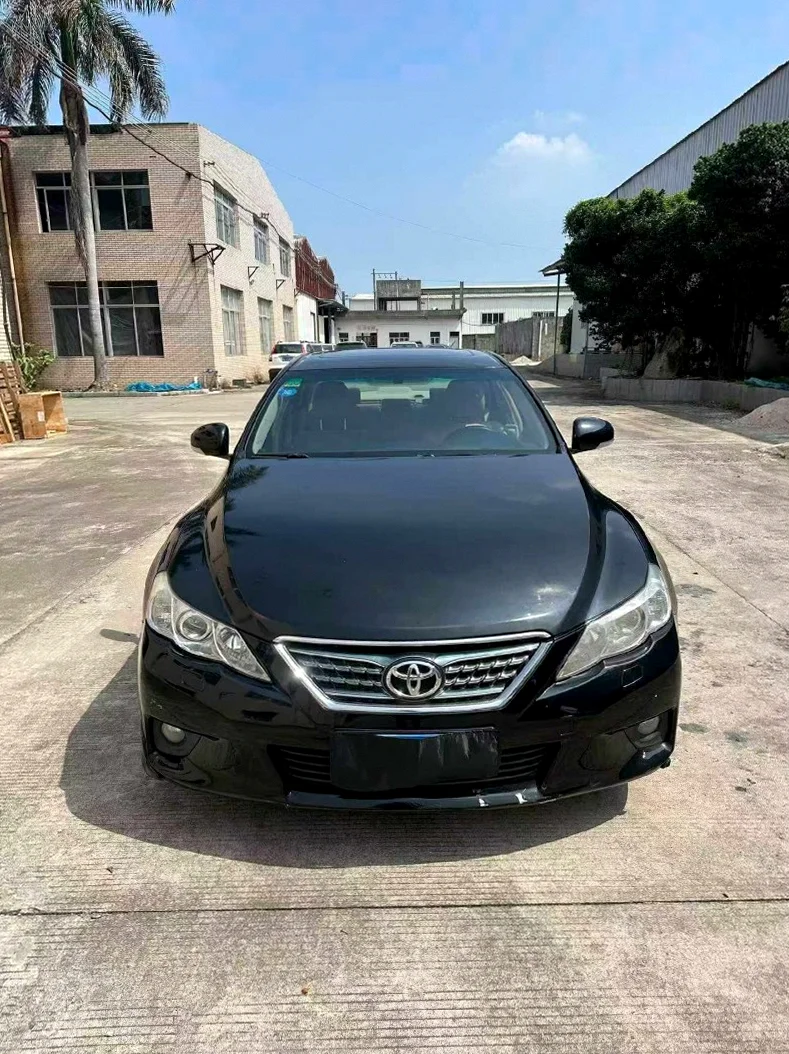 13年丰田锐志2.5L