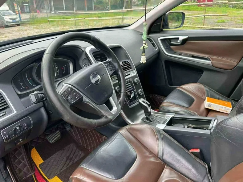 沃尔沃XC60 后面外观三