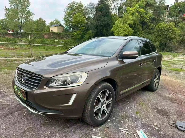 沃尔沃XC60 正面外观三