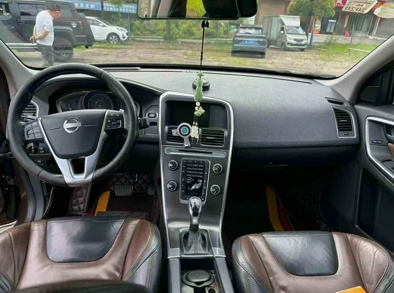 沃尔沃XC60 后面外观二