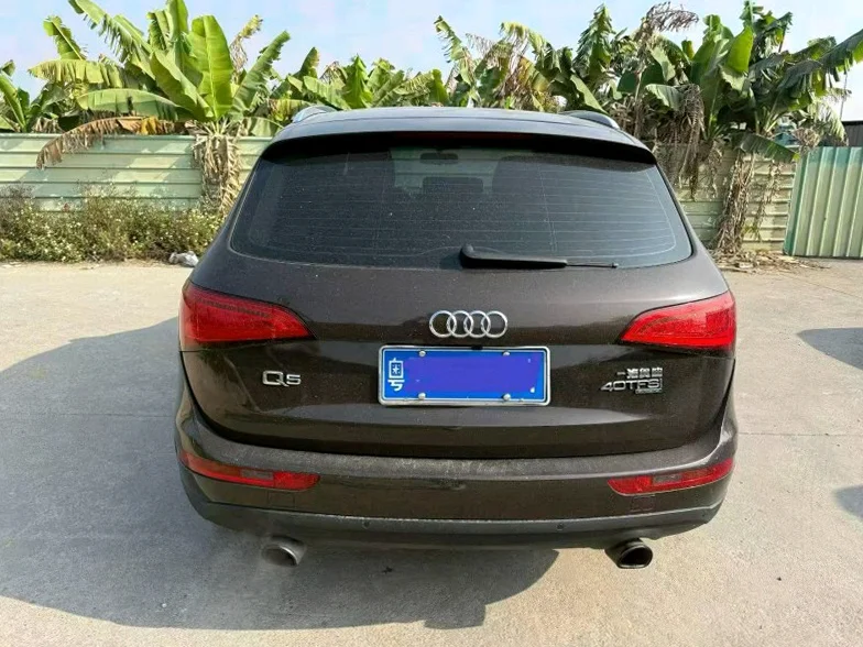 奥迪Q5 后面外观一