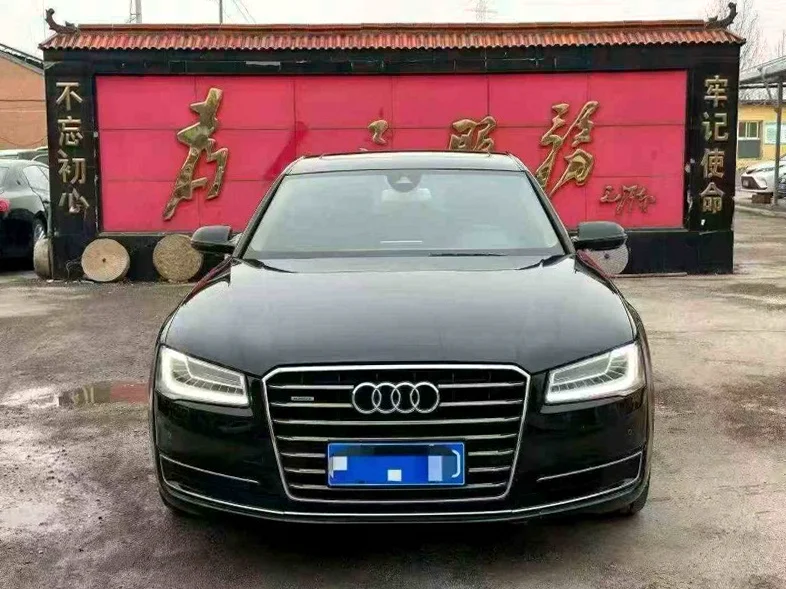 16年奥迪A8L 3.0T四驱