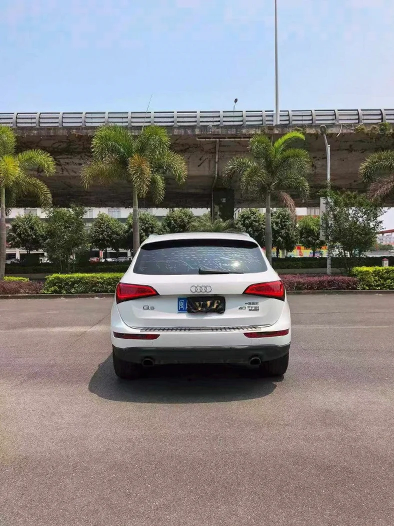 奥迪Q5 驾驶室