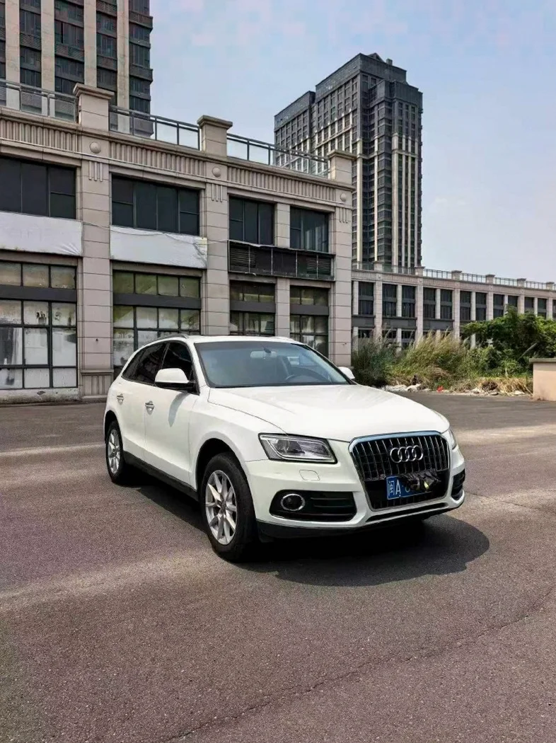 奥迪Q5 正面外观二