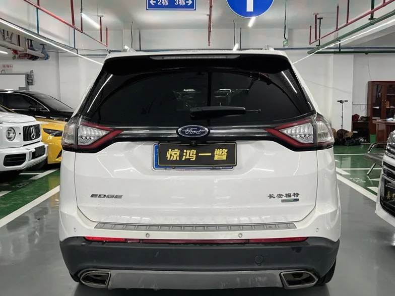 福特锐界 驾驶室