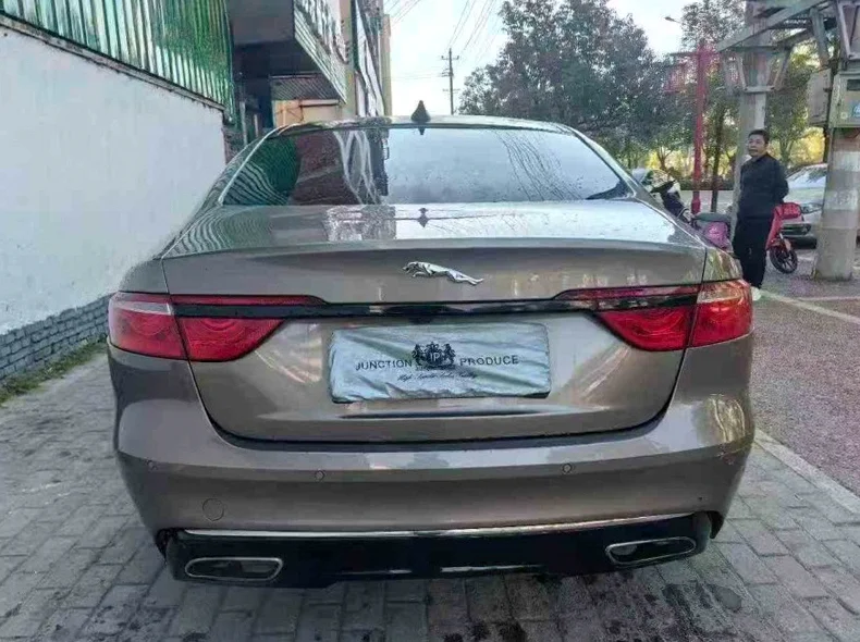 捷豹XFL 驾驶室
