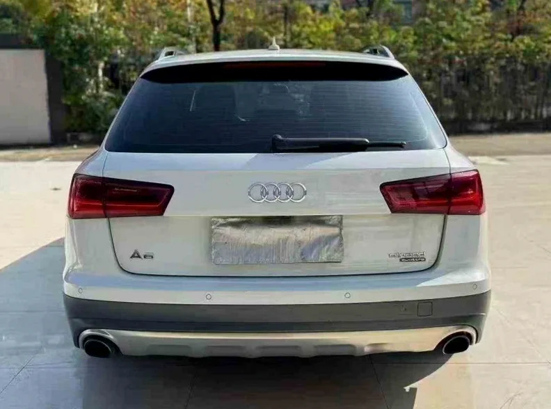奥迪A6L 驾驶室