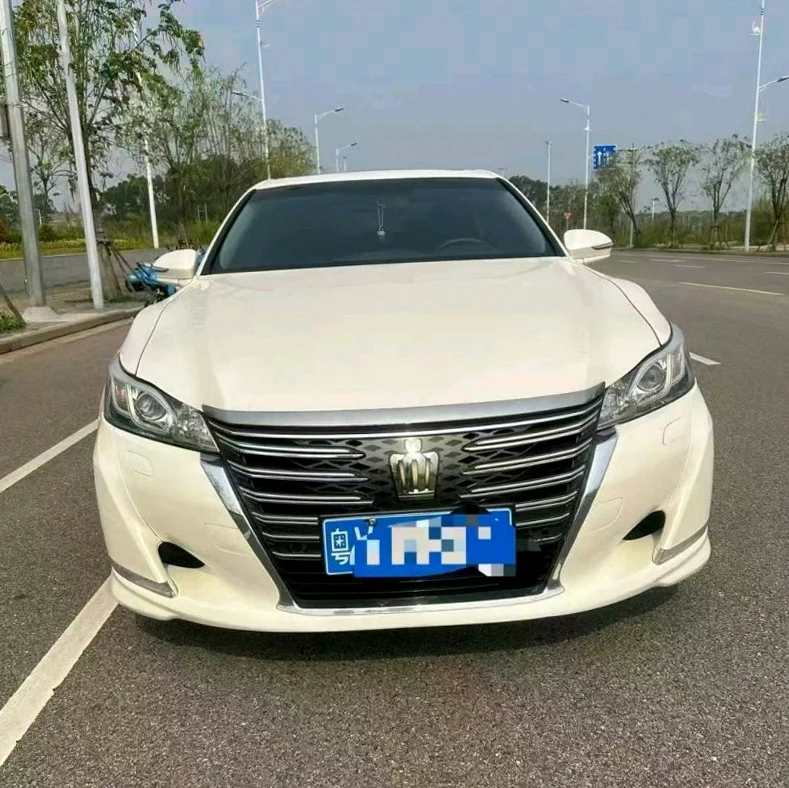 18年丰田皇冠2.0T