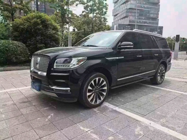 林肯领航员 内饰前排