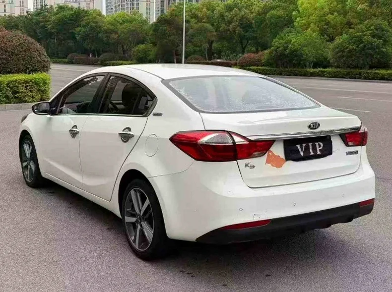 起亚K3 后面外观三