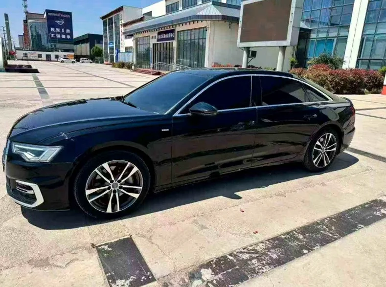 奥迪A6L 正面外观三