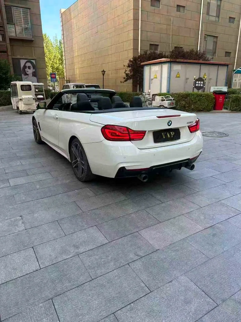 宝马4系 内饰后排