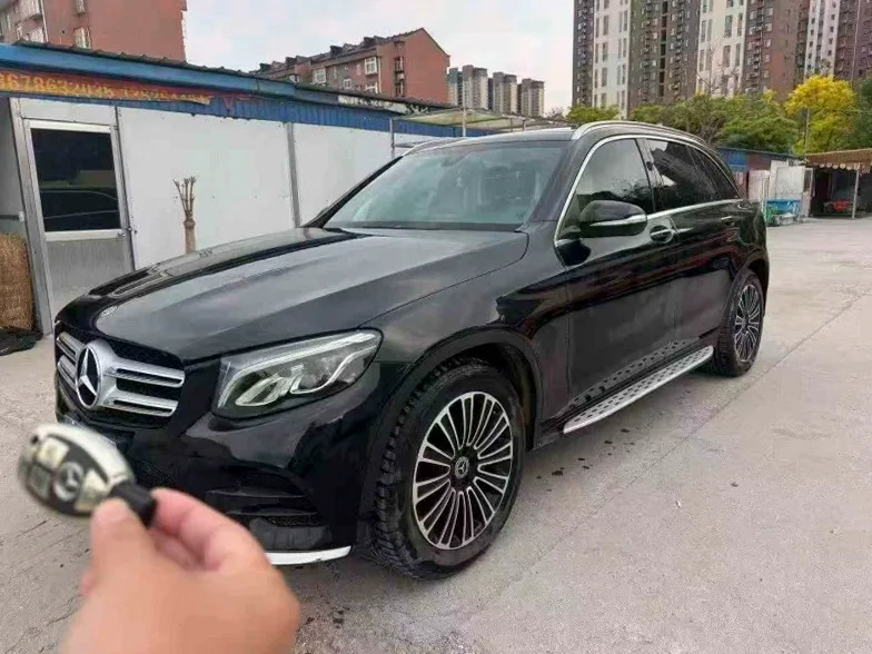 奔驰GLC 正面外观二
