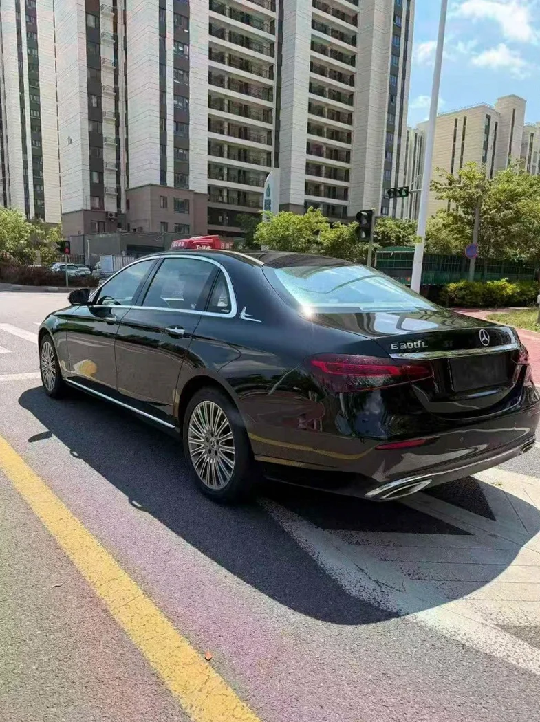 奔驰S 驾驶室