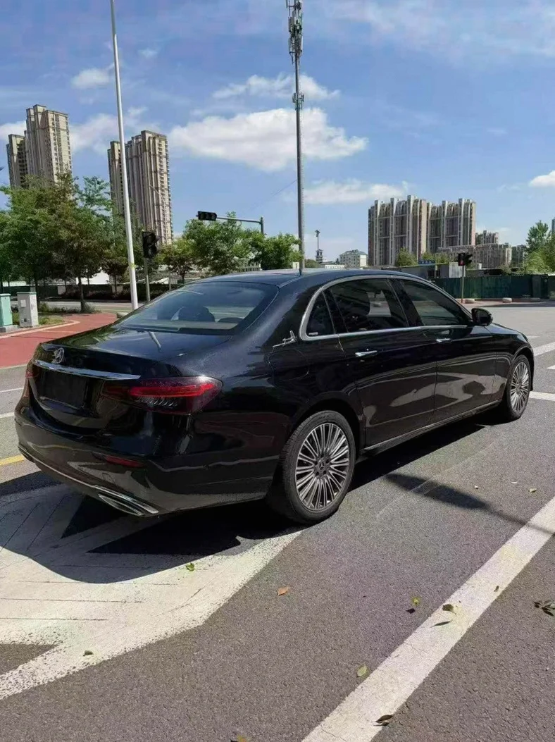 奔驰S 内饰前排