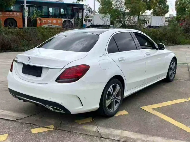 奔驰C 内饰后排