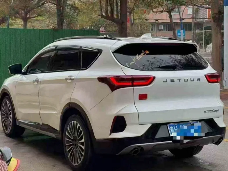 奇瑞捷途 后面外观二