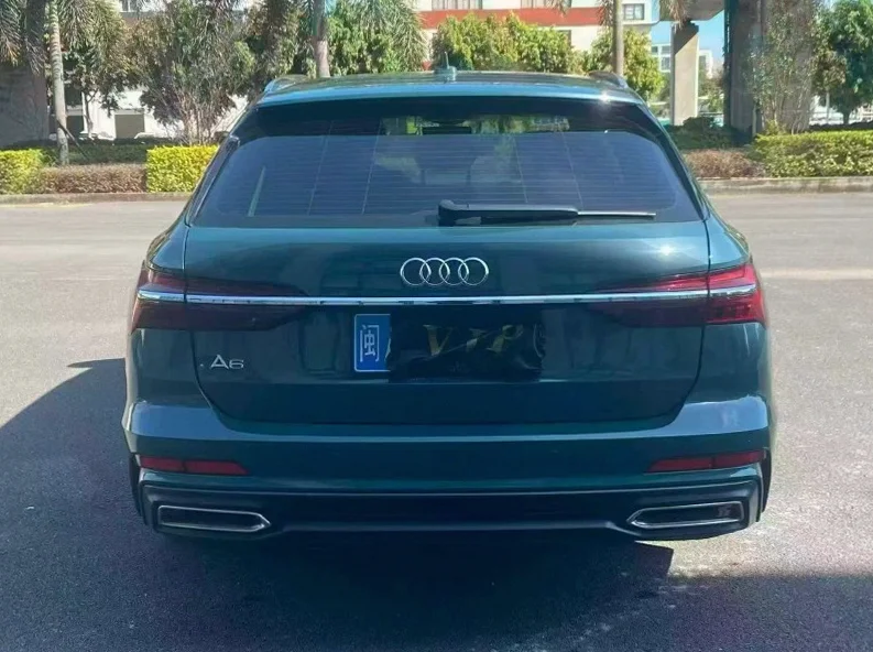 奥迪A6L 驾驶室