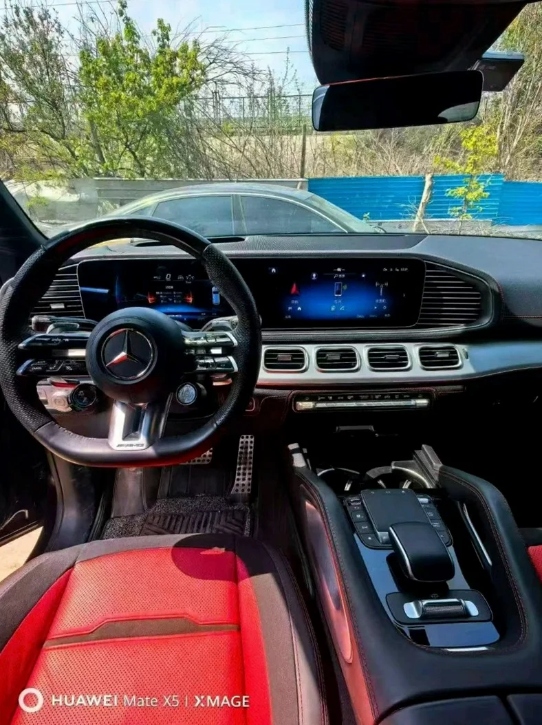 奔驰AMG 内饰后排