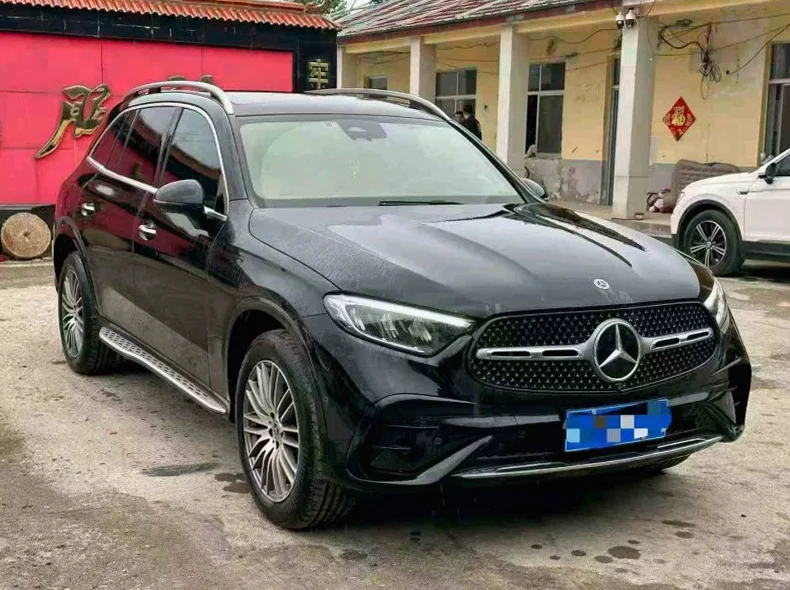 奔驰GLC 正面外观三